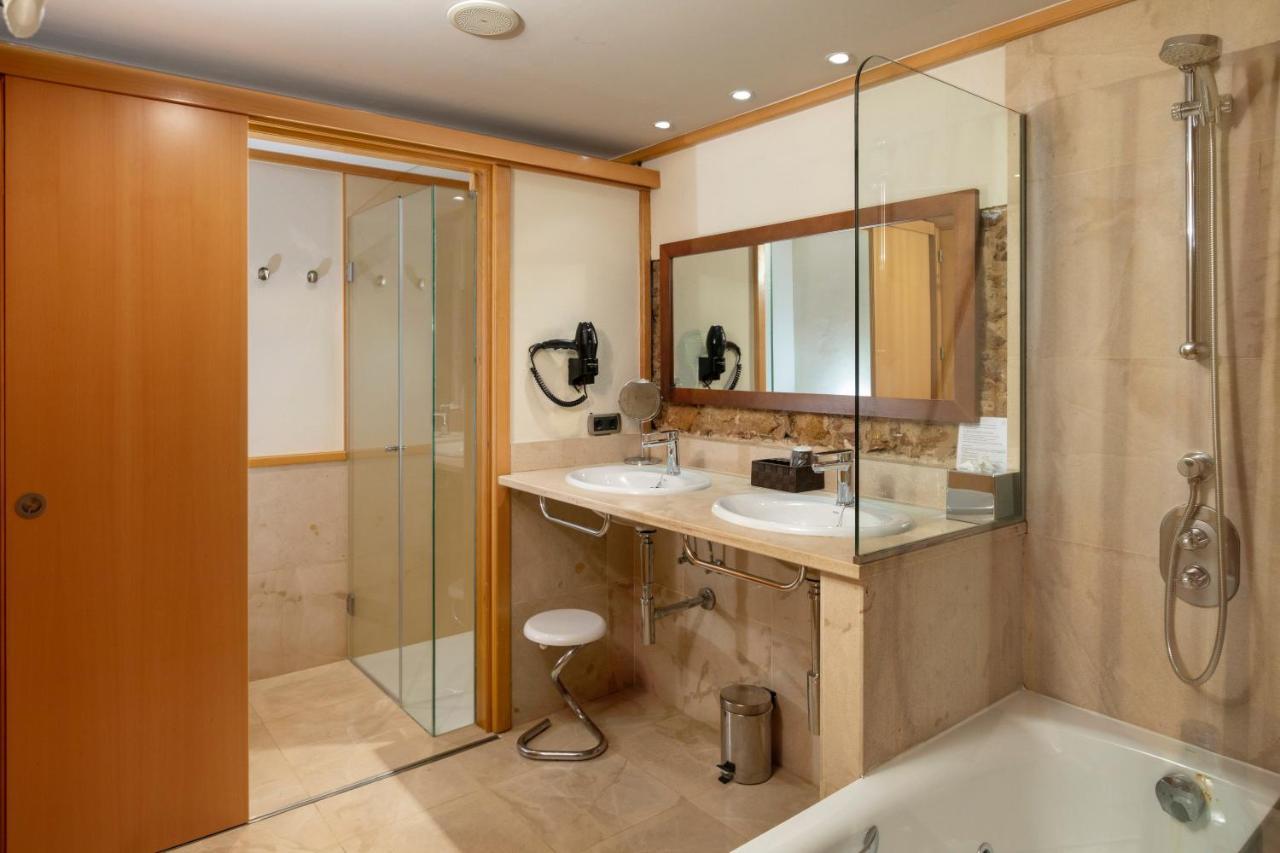 Es Portal Restaurant I Hotel Boutique - Adults Only 팔스 외부 사진