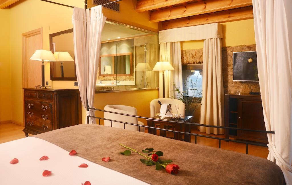 Es Portal Restaurant I Hotel Boutique - Adults Only 팔스 외부 사진